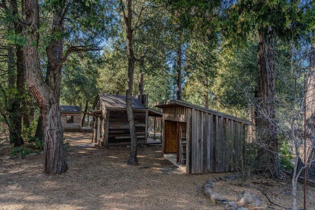 24985 Shake Ridge Rd, Volcano, CA 95689