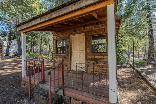 24985 Shake Ridge Rd, Volcano, CA 95689