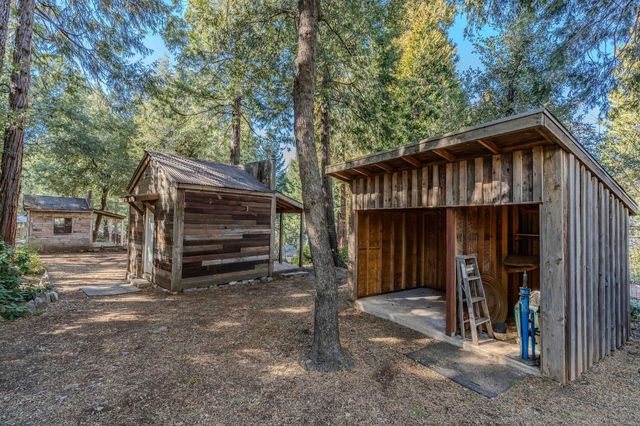24985 Shake Ridge Rd, Volcano, CA 95689