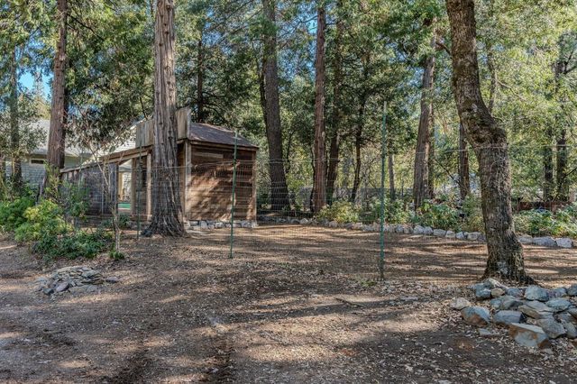 24985 Shake Ridge Rd, Volcano, CA 95689