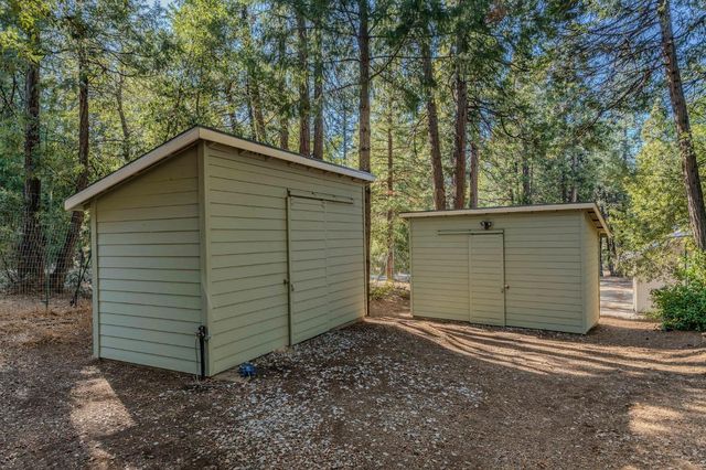 24985 Shake Ridge Rd, Volcano, CA 95689