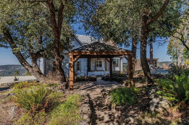 24985 Shake Ridge Rd, Volcano, CA 95689
