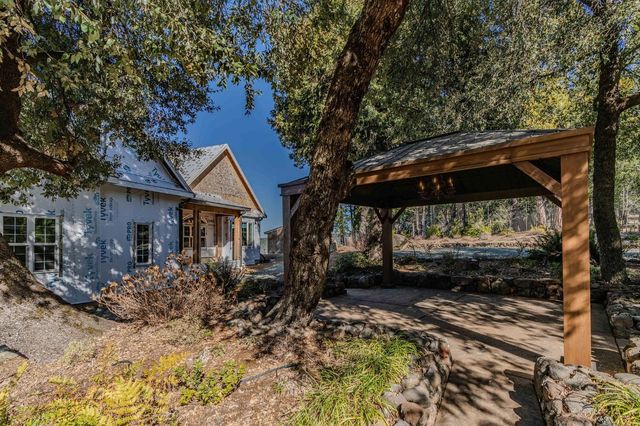 24985 Shake Ridge Rd, Volcano, CA 95689