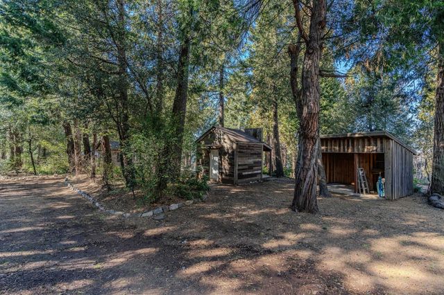 24985 Shake Ridge Rd, Volcano, CA 95689