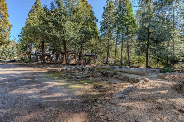 24985 Shake Ridge Rd, Volcano, CA 95689