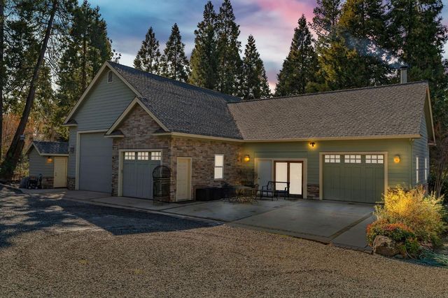 24985 Shake Ridge Rd, Volcano, CA 95689