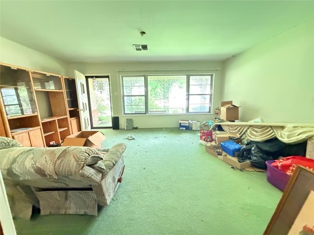 504 Dwinnell Street, Baytown, TX 77520