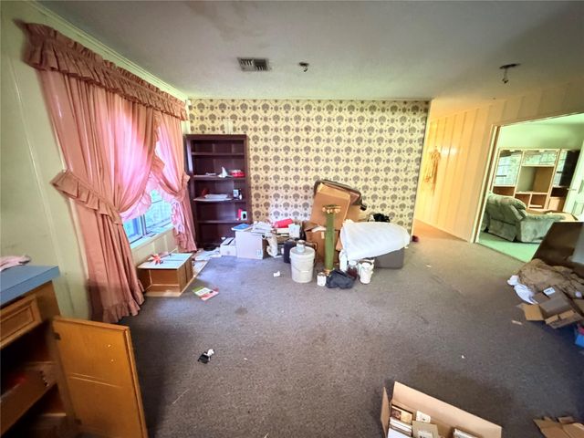 504 Dwinnell Street, Baytown, TX 77520