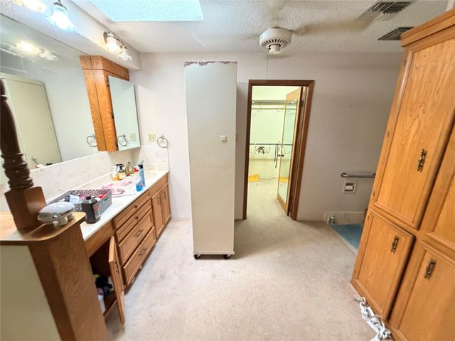 504 Dwinnell Street, Baytown, TX 77520