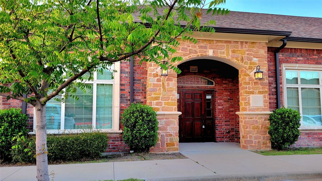 425 Old Newman Rd Road 503, Frisco, TX 75036