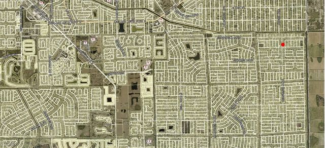 133 Columbus BLVD S, Lehigh Acres, FL 33974