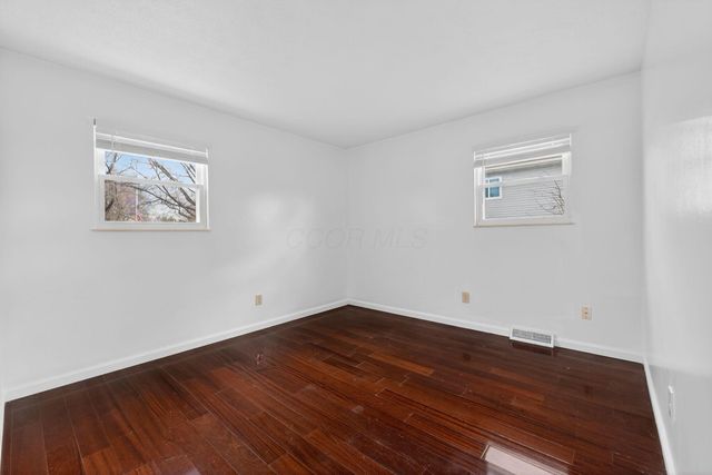 292 Moorfield Drive, Columbus, OH 43230