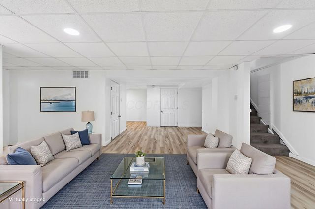 292 Moorfield Drive, Columbus, OH 43230