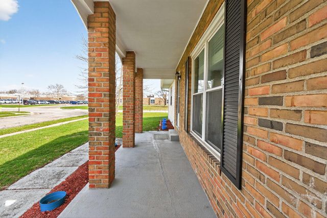 292 Moorfield Drive, Columbus, OH 43230