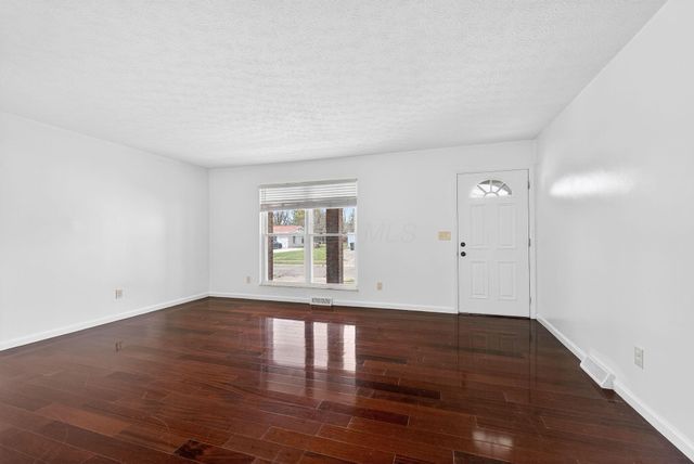 292 Moorfield Drive, Columbus, OH 43230