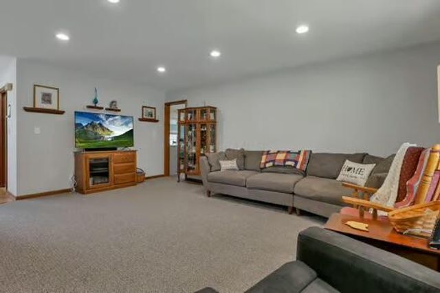 1660 Lynn Drive, Lancaster, OH 43130