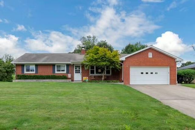 1660 Lynn Drive, Lancaster, OH 43130