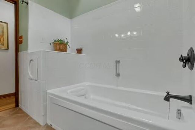 1660 Lynn Drive, Lancaster, OH 43130