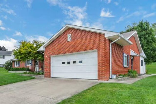 1660 Lynn Drive, Lancaster, OH 43130