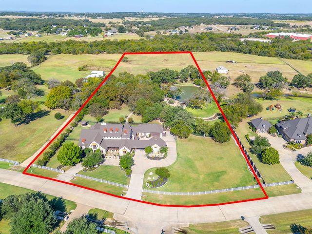130 Ranchway Drive, Burleson, TX 76028