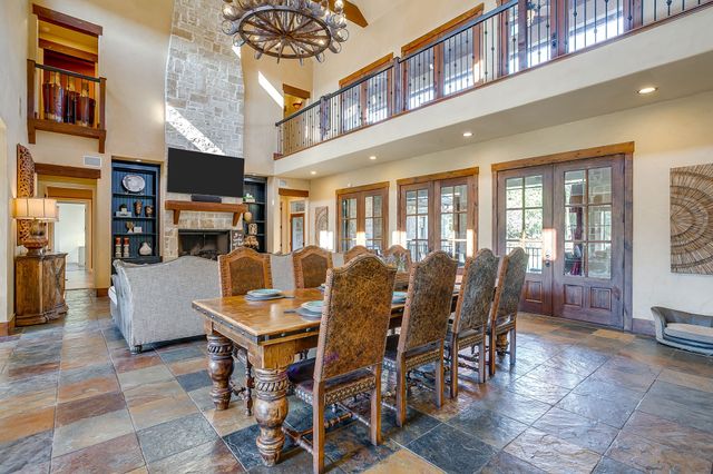 130 Ranchway Drive, Burleson, TX 76028