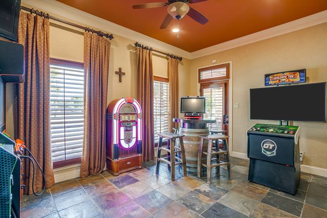 130 Ranchway Drive, Burleson, TX 76028