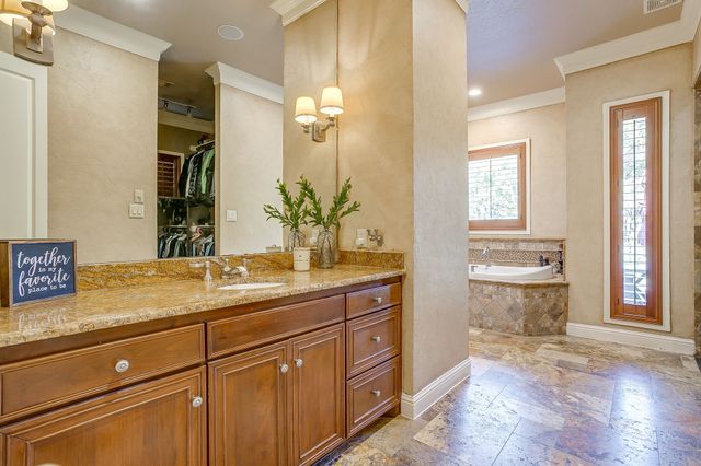 130 Ranchway Drive, Burleson, TX 76028