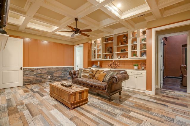 130 Ranchway Drive, Burleson, TX 76028
