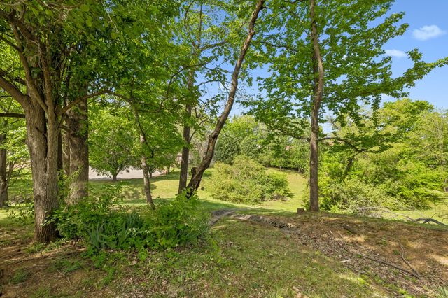 3508 Greenwood Dr, Hermitage, TN 37076