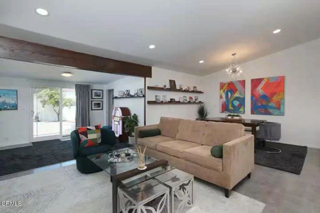 7824 Tujunga Avenue, North Hollywood, CA 91605