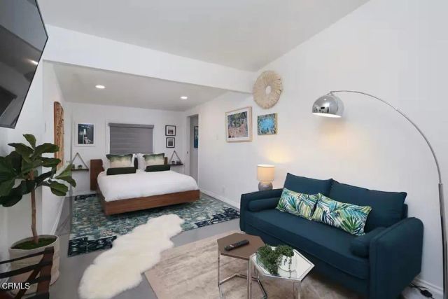7824 Tujunga Avenue, North Hollywood, CA 91605
