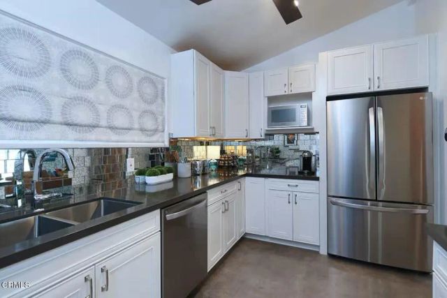 7824 Tujunga Avenue, North Hollywood, CA 91605