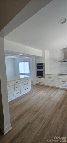2032 Emerywood Drive, Charlotte, NC 28210