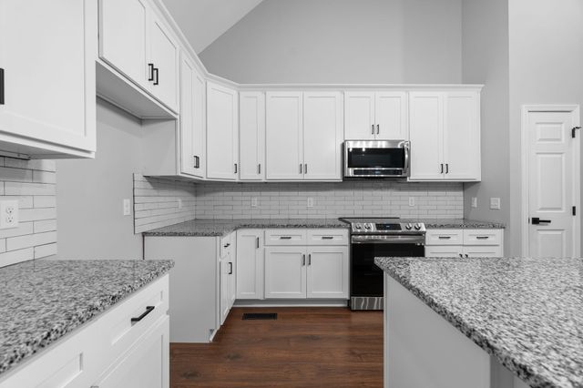 26 Melanie St, Mcminnville, TN 37110