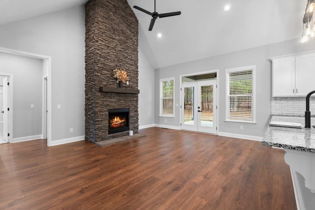 26 Melanie St, Mcminnville, TN 37110