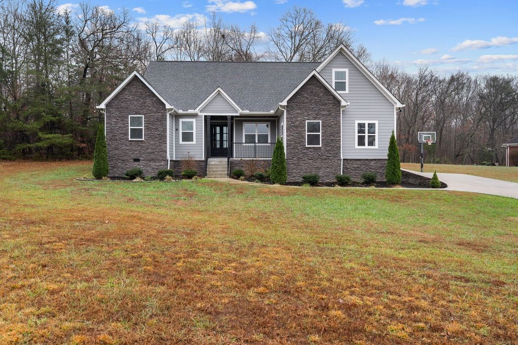 26 Melanie St, Mcminnville, TN 37110