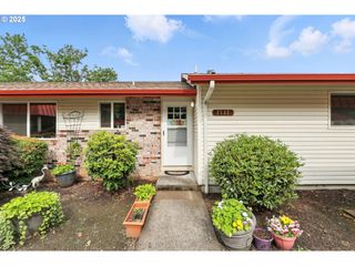 2112 Se 148TH Pl, Portland, OR 97233