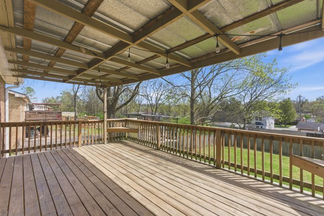 216 Whorley Dr, Nashville, TN 37217