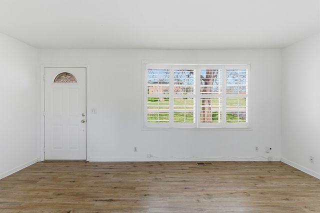 216 Whorley Dr, Nashville, TN 37217