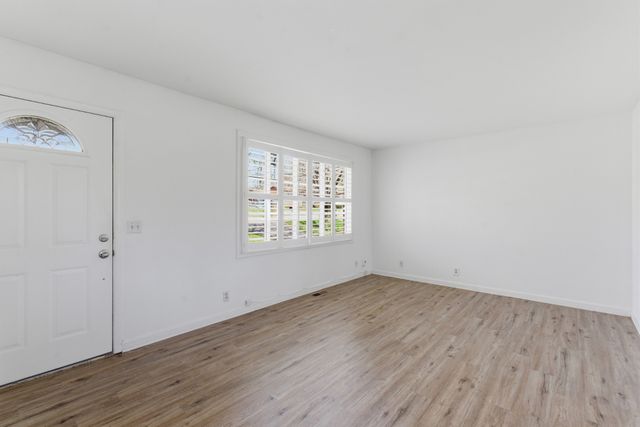 216 Whorley Dr, Nashville, TN 37217