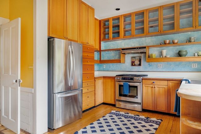 9 Orchard Street, Cambridge, MA 02140