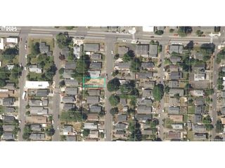 6029 Se 85TH Ave, Portland, OR 97266