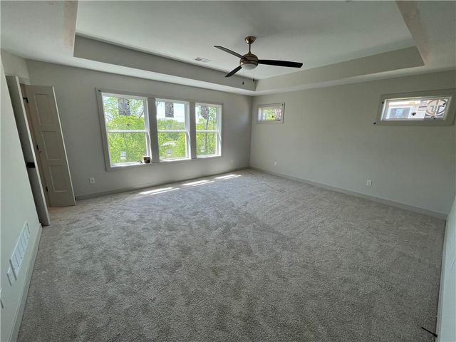 1961 Longview Drive, Liberty, MO 64068