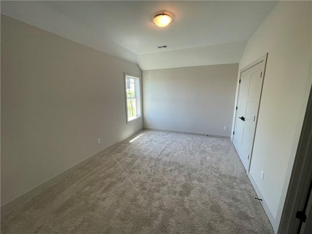 1961 Longview Drive, Liberty, MO 64068