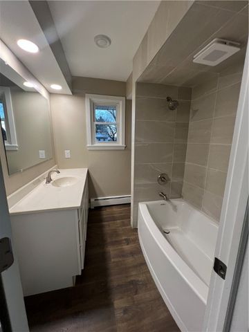 215 Martin Ave, Ellport Boro, PA 16117