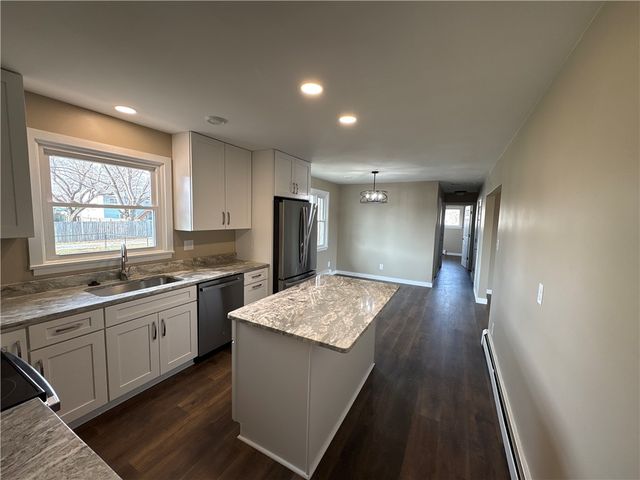 215 Martin Ave, Ellport Boro, PA 16117