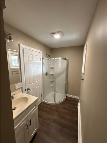 215 Martin Ave, Ellport Boro, PA 16117