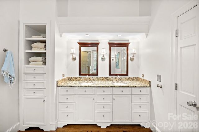 6121 Bentway Drive, Charlotte, NC 28226