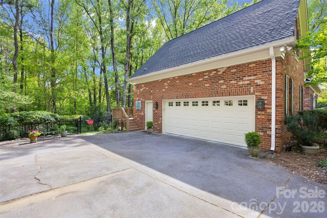 6121 Bentway Drive, Charlotte, NC 28226