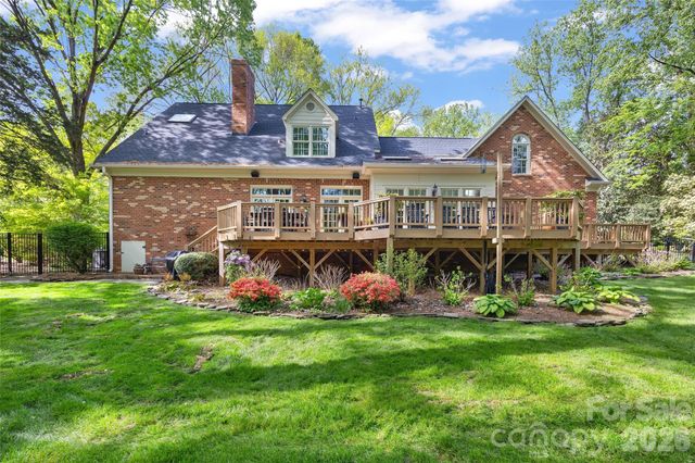 6121 Bentway Drive, Charlotte, NC 28226